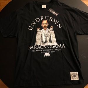 BARACK OBAMA UNDRCRWN GRAPHIC RAP TEE